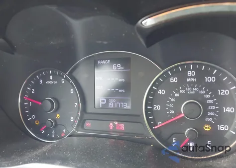 2014 Kia Forte Lx z USA, uszkodzony, nr VIN KNAFX4A60E5063641